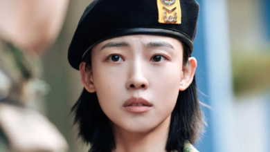 جيون سو ني هي مرؤوسة لي جي هون السابقة في القوات الخاصة، وتظهر كضيفة شرف في مسلسل "سائق التاكسي 3 - Taxi Driver 3"