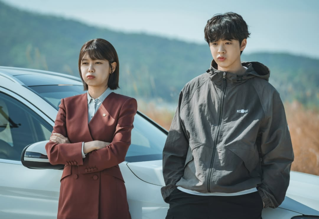 "محامية الآيدول - IDOL I" يكشف عن صور من وراء الكواليس لسو يونغ و كيم جاي يونغ و المزيد في موقع التصوير "محامية الآيدول - IDOL I" يكشف عن صور من وراء الكواليس لسو يونغ و كيم جاي يونغ و المزيد في موقع التصوير