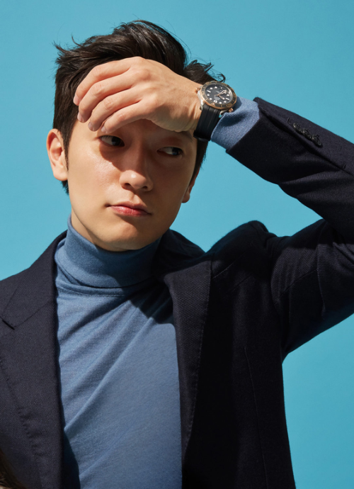 عُرض دور البطولة في مسلسل "هل يمكن ترجمة هذا الحب؟" في الأصل على نجم وسيم آخر