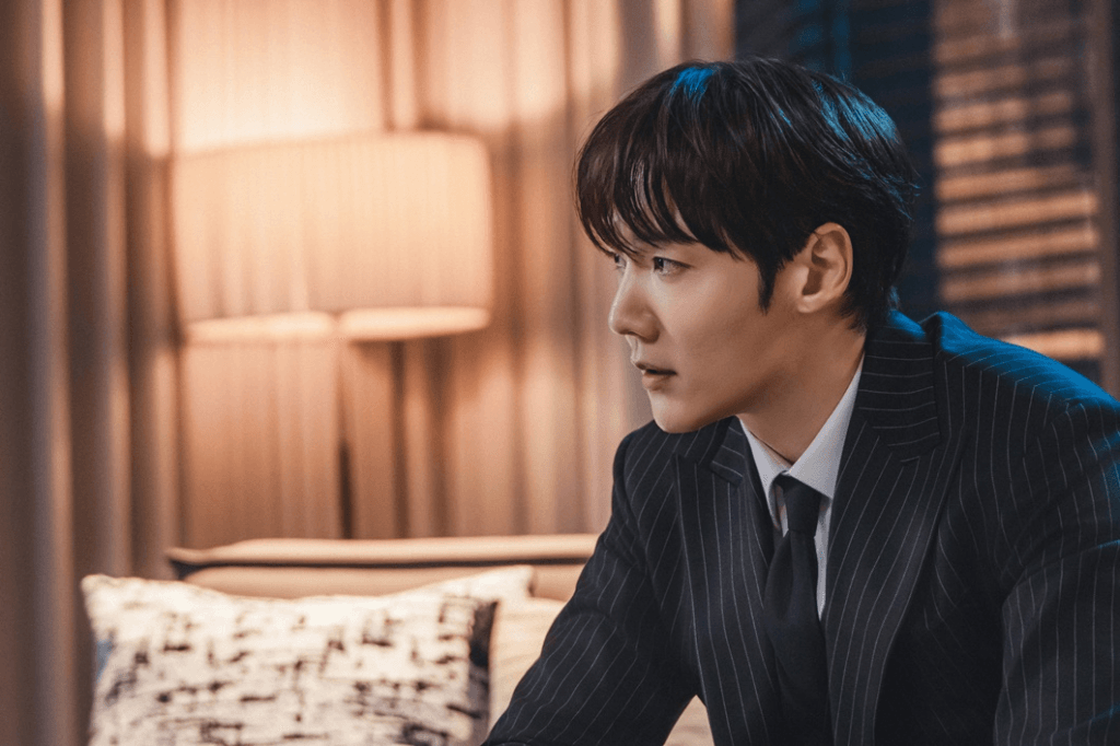 تشوي جين هيوك يكشف عن مشهده المفضل من مسلسل "ايجابيًا لك - Positively Yours" ويقيّم الكيمياء بينه وبين أوه يون سيو تشوي جين هيوك يكشف عن مشهده المفضل من مسلسل "ايجابيًا لك - Positively Yours" ويقيّم الكيمياء بينه وبين أوه يون سيو