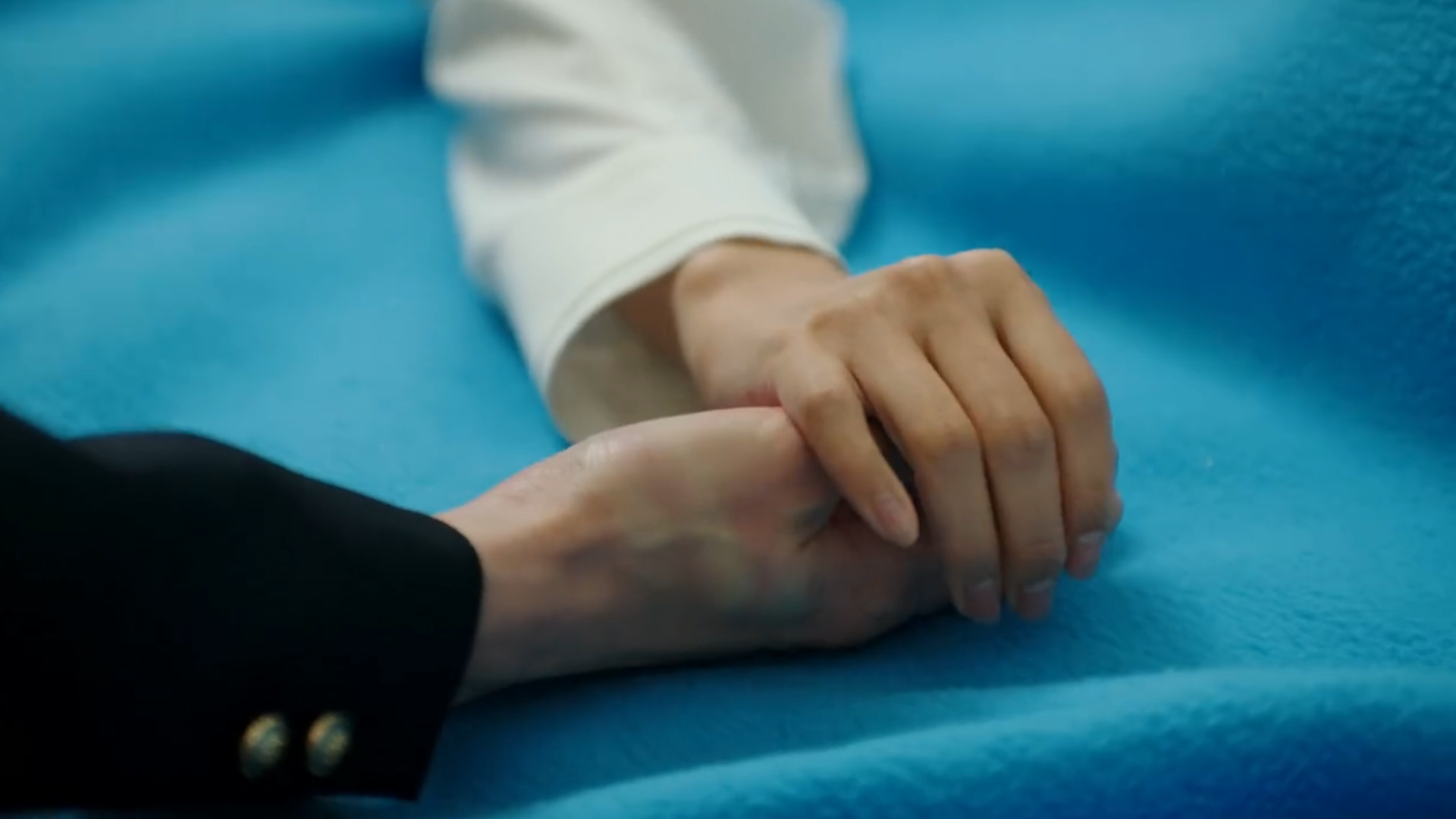 4 لحظات قربت بين سويونغ وكيم جاي يونغ في الحلقتين 5 و6 من مسلسل "محامية الآيدول - IDOL I" 4 لحظات قربت بين سويونغ وكيم جاي يونغ في الحلقتين 5 و6 من مسلسل "محامية الآيدول - IDOL I"