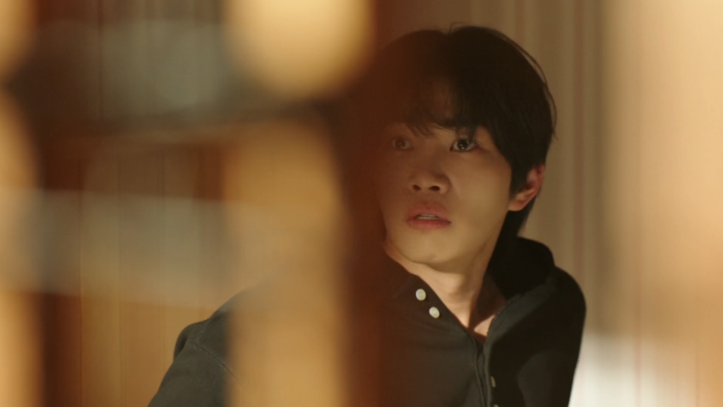 4 لحظات حزينة من الحلقتين 3 و4 من مسلسل "محامية الآيدول - IDOL I" 4 لحظات حزينة من الحلقتين 3 و4 من مسلسل "محامية الآيدول - IDOL I"