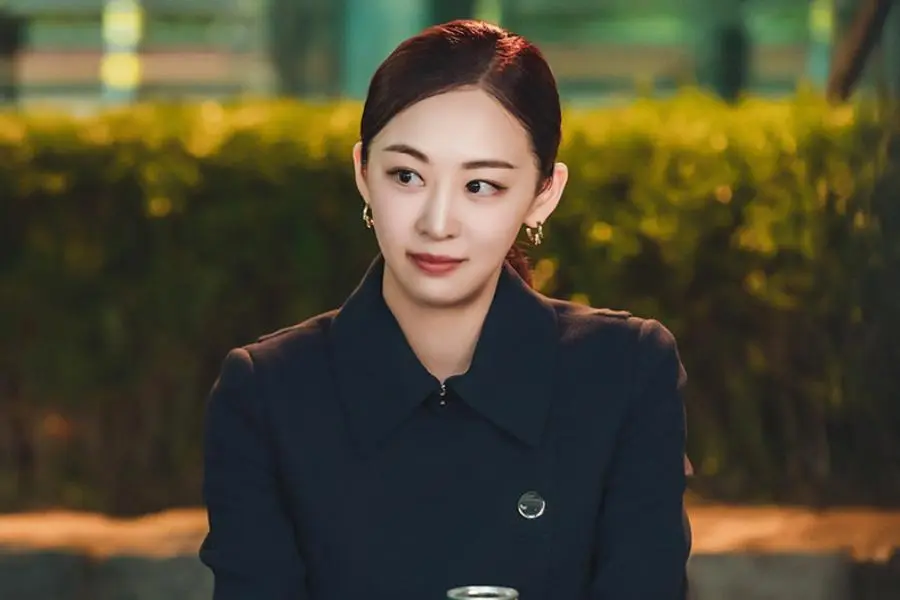 داسوم هي الصديقة المقربة لأوه يون سيو، المشرقة والجريئة بلا اعتذار، في الفيلم الكوميدي الرومانسي الجديد “إيجابيًا لك - Positively Yours” داسوم هي الصديقة المقربة لأوه يون سيو، المشرقة والجريئة بلا اعتذار، في الفيلم الكوميدي الرومانسي الجديد “إيجابيًا لك - Positively Yours”