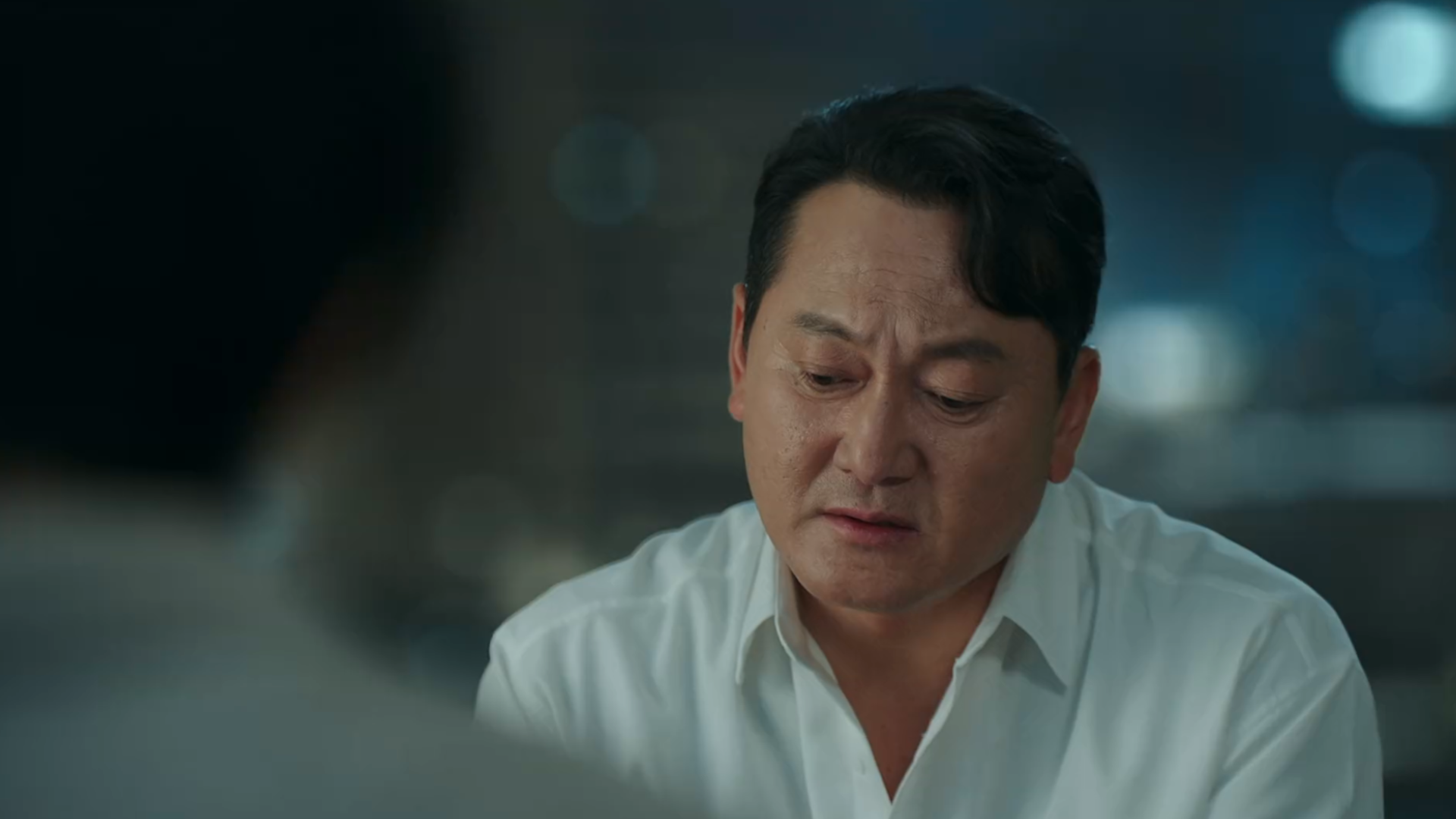 لحظتان شريرتان و لحظتان عاطفيتان من الحلقتين 9-10 من مسلسل "محامية الآيدول - IDOL I"