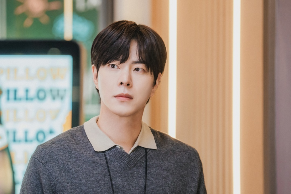 هونغ جونغ هيون يتحدث عن لم شمله مع أوه يون سيو في مسلسل "Positively Yours" + أفكاره حول الصداقات بين الرجال والنساء