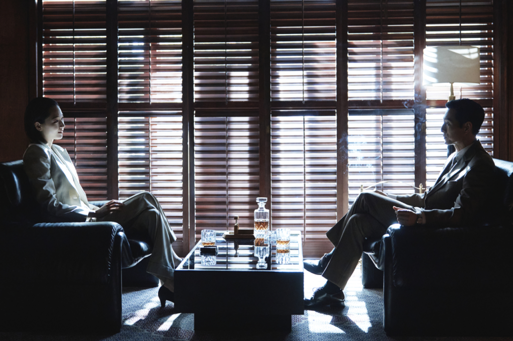 يواجه هيون بين، وجونغ وو سونغ، ووو دو هوان، وغيرهم صراعًا متصاعدًا في مسلسل "صنع في كوريا - Made In Korea" يواجه هيون بين، وجونغ وو سونغ، ووو دو هوان، وغيرهم صراعًا متصاعدًا في مسلسل "صنع في كوريا - Made In Korea"