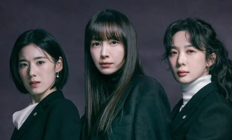 لي نا يونغ، جونغ أون تشاي، ولي تشونغ آه يظهرن تضامناً لا ينفصم في ملصق المسلسل الدرامي القادم "شرف - Honour"