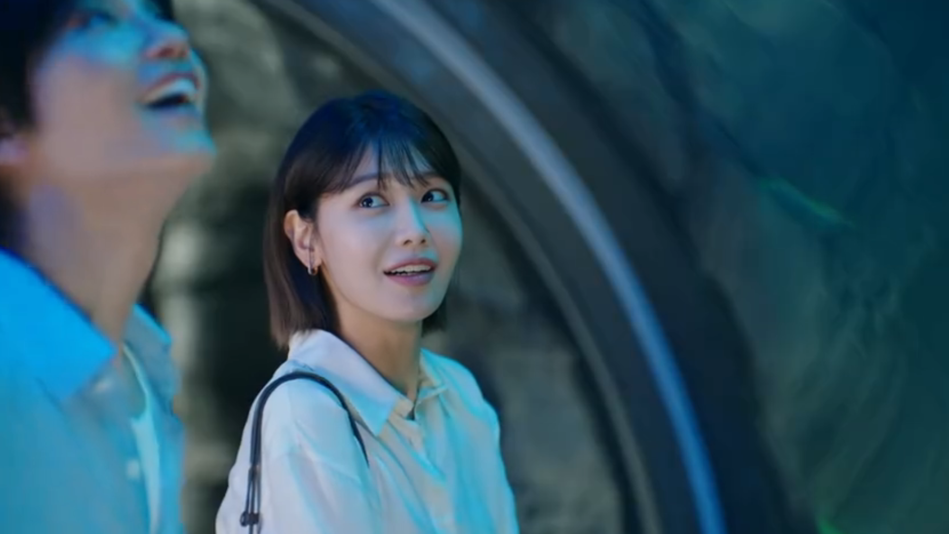 لحظتان شريرتان و لحظتان عاطفيتان من الحلقتين 9-10 من مسلسل "محامية الآيدول - IDOL I"