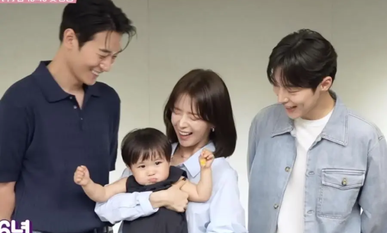 شاهد: رو جونغ إي، باي إن هيوك، وبارك سيو هام يقضون وقتًا ممتعًا مع ممثل طفل رائع خلال قراءة نص مسلسل "عالمنا - Our Universe"