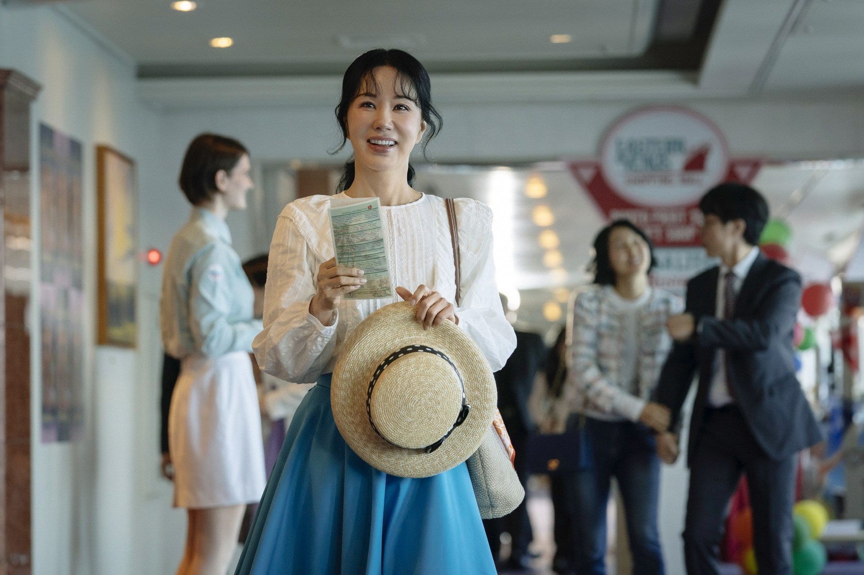 تعود أوم جونغ هوا بدور بطلة الأكشن الجذابة مع انتهاء تصوير فيلم "حسناً! سيدتي 2 - Okay! Madam 2"