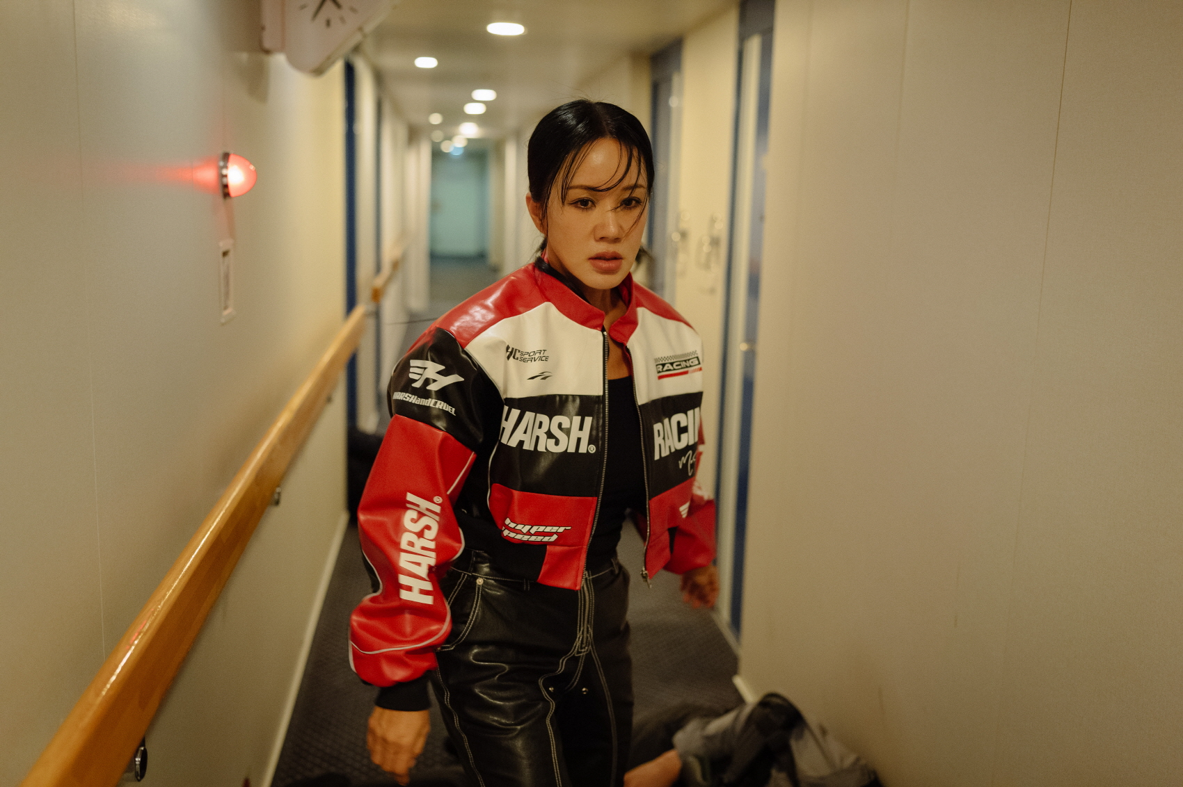 تعود أوم جونغ هوا بدور بطلة الأكشن الجذابة مع انتهاء تصوير فيلم "حسناً! سيدتي 2 - Okay! Madam 2"