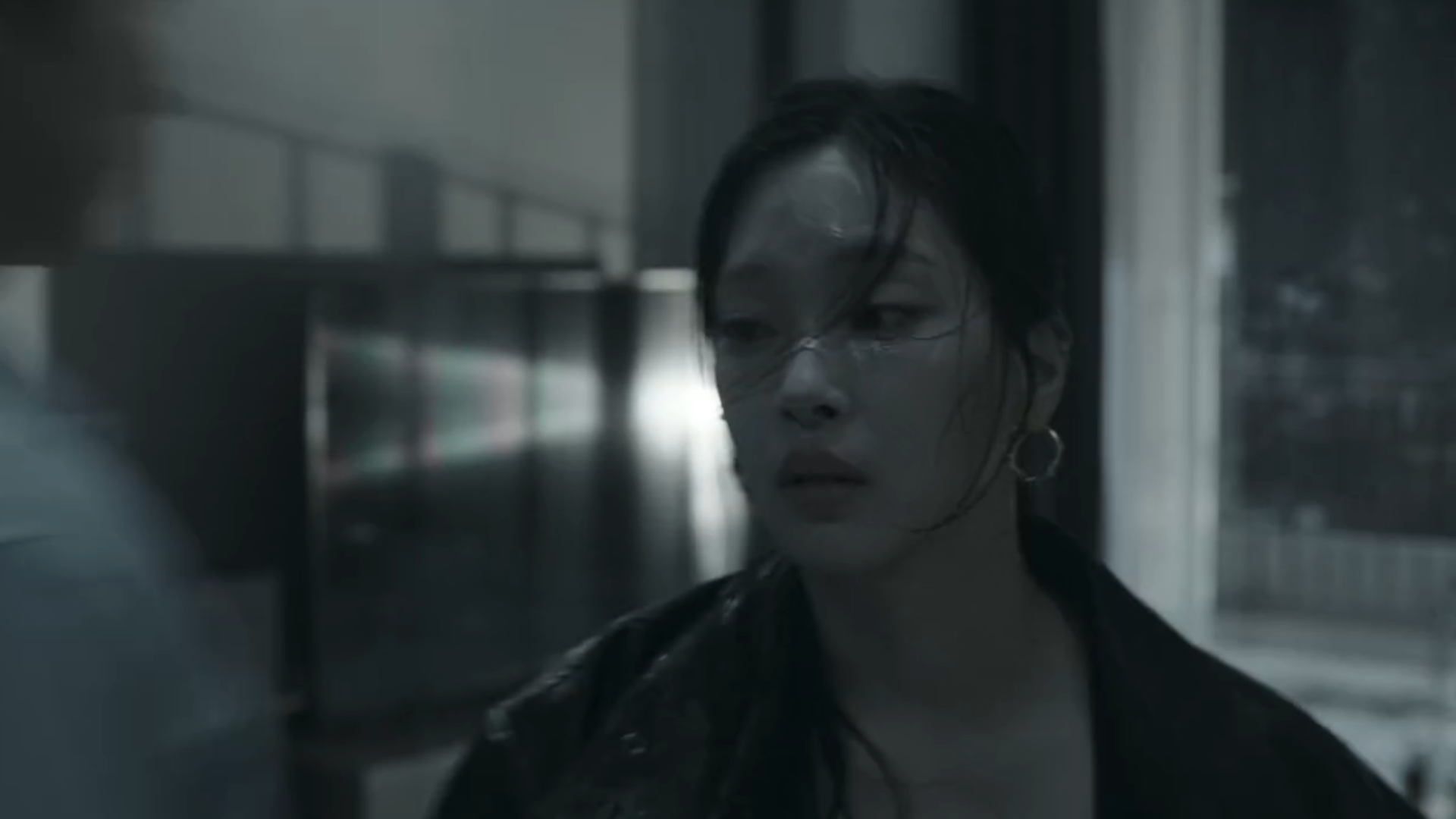 5 أسباب تجعل الحلقة الأخيرة من برنامج "محامية الآيدول - IDOL I" خاتمة مثالية