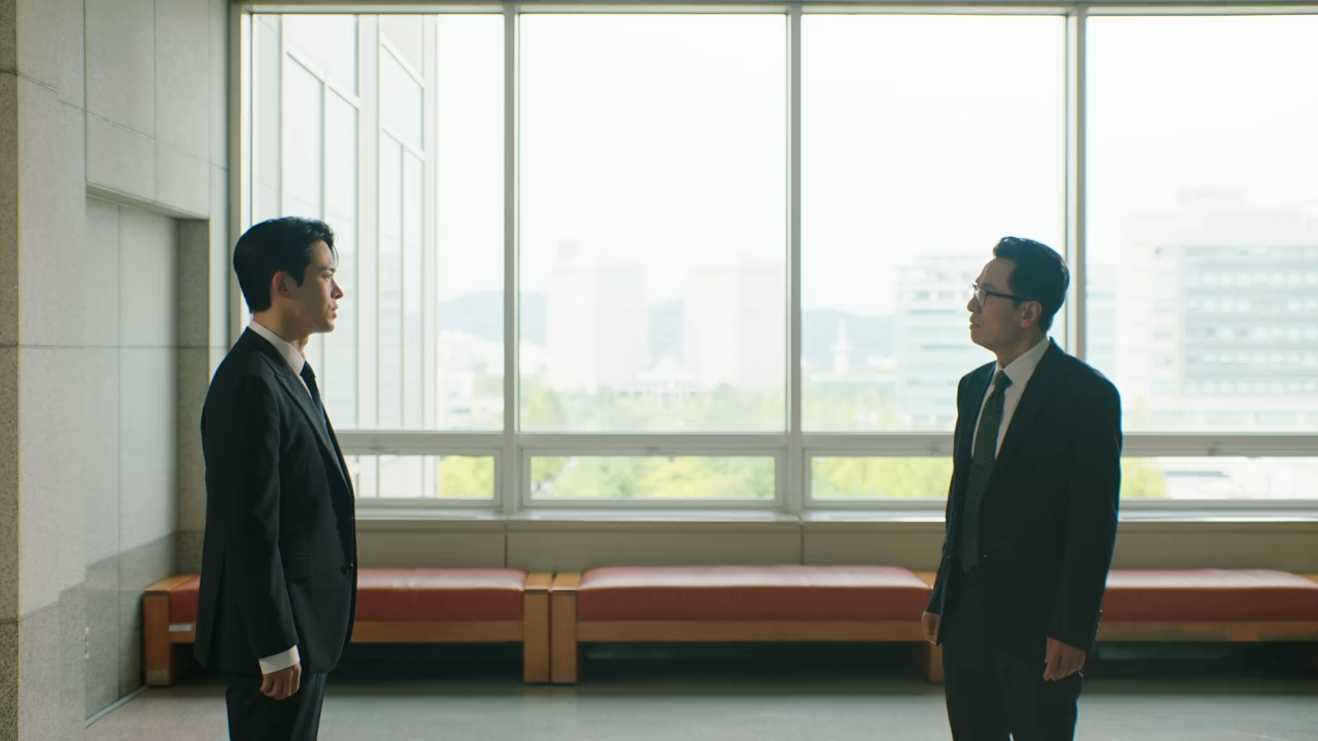 5 أسباب تجعل الحلقة الأخيرة من برنامج "محامية الآيدول - IDOL I" خاتمة مثالية