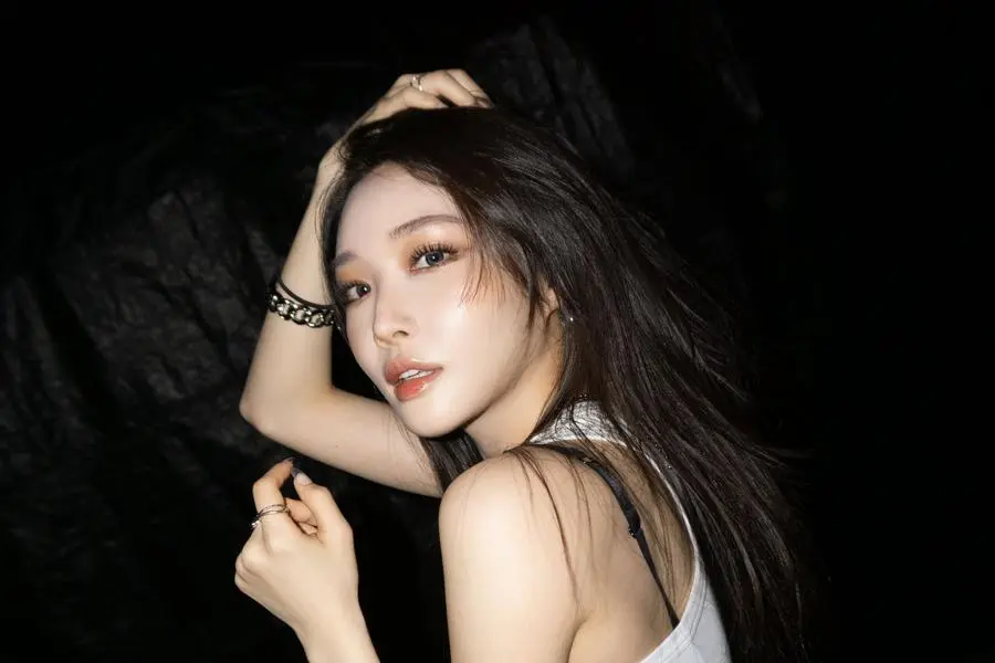 شاهد: Chungha تكشف عن موعد عودتها في فبراير من خلال أول إعلان تشويقي شاهد: Chungha تكشف عن موعد عودتها في فبراير من خلال أول إعلان تشويقي