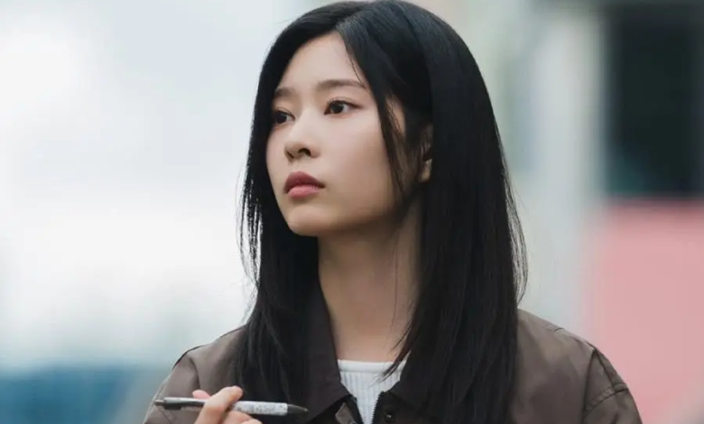 كيم مين جو مديرة دار ضيافة دافئة تجتمع مجددًا مع الحب الأول بارك جينيونغ في الثلاثينيات من عمرها في دراما "متألق - Shining"