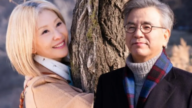 لي مي سوك و كانغ سوك وو يستذكران لم شملهما بعد 40 عامًا وقصة حبهما الناضجة في مسلسل "في موسمك المشرق - In Your Radiant Season"