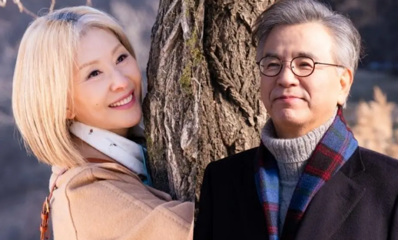 لي مي سوك و كانغ سوك وو يستذكران لم شملهما بعد 40 عامًا وقصة حبهما الناضجة في مسلسل "في موسمك المشرق - In Your Radiant Season" لي مي سوك و كانغ سوك وو يستذكران لم شملهما بعد 40 عامًا وقصة حبهما الناضجة في مسلسل "في موسمك المشرق - In Your Radiant Season"