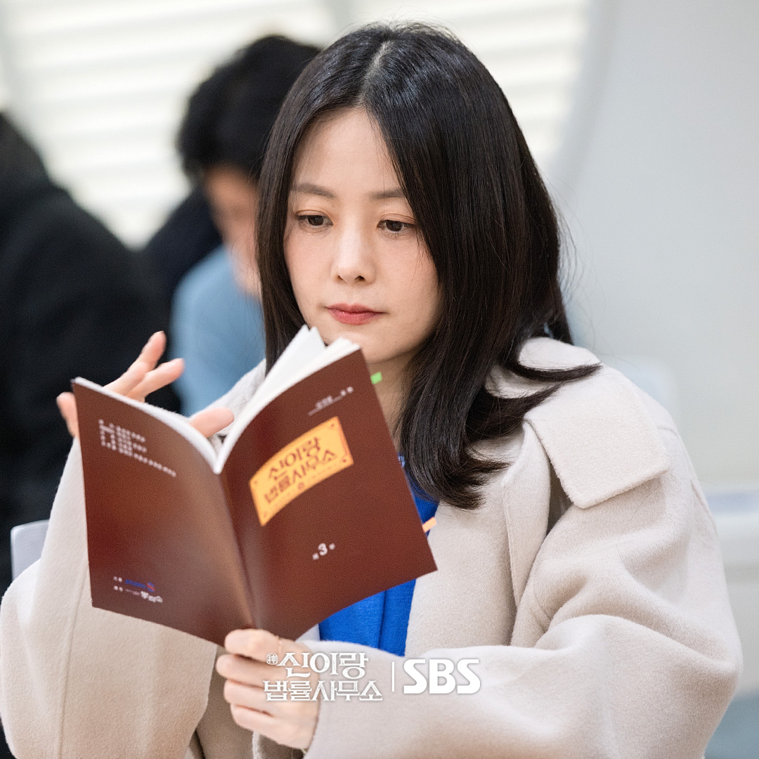 يو يون سيوك و إيسوم وآخرون يبدأون قراءة نص الدراما القانونية الخيالية الجديدة "المحامي الشبح - Phantom Lawyer" يو يون سيوك و إيسوم وآخرون يبدأون قراءة نص الدراما القانونية الخيالية الجديدة "المحامي الشبح - Phantom Lawyer"