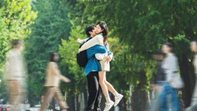 بارك جينيونغ و كيم مين جو يركضان نحو بعضهما البعض في ملصق الدراما الجديدة "متألق - Shining"