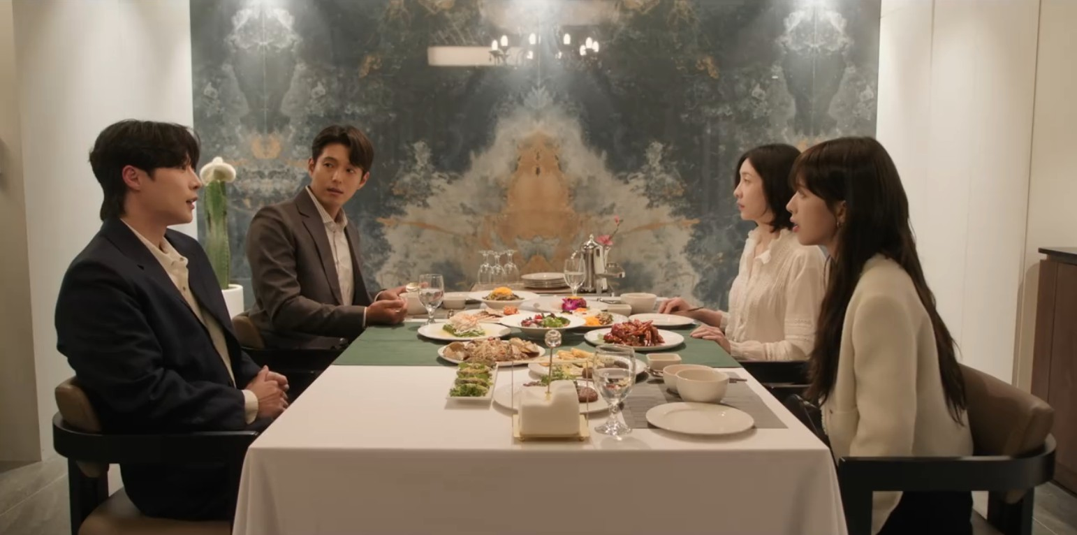 5 تحولات في أحداث الحلقة الأولى من مسلسل "عالمنا - Our Universe" تُغير كل شيء 5 تحولات في أحداث الحلقة الأولى من مسلسل "عالمنا - Our Universe" تُغير كل شيء