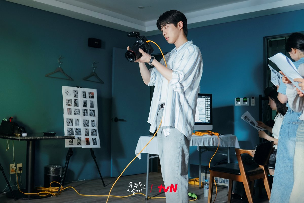 باي إن هيوك و روه جيونغ إي يسعيان لتحقيق أحلامهما في مسلسل "عالمنا - Our Universe"