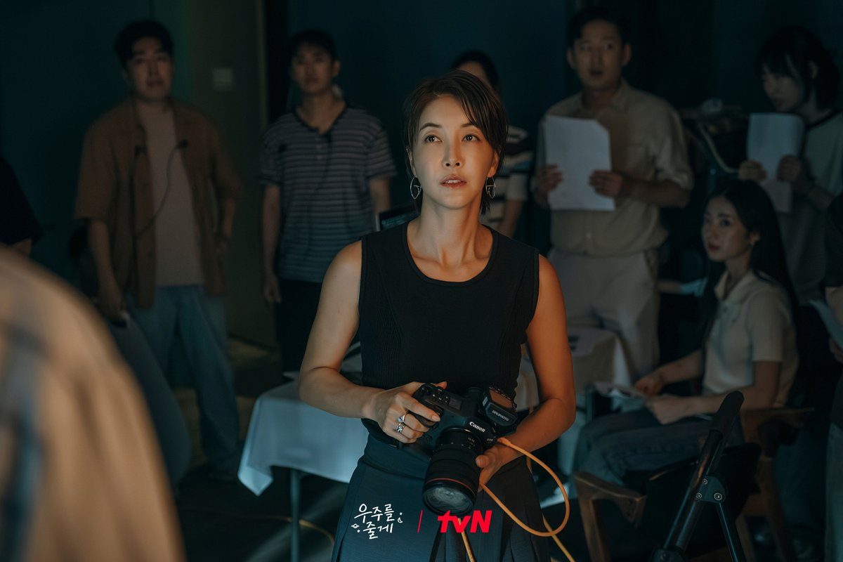 باي إن هيوك و روه جيونغ إي يسعيان لتحقيق أحلامهما في مسلسل "عالمنا - Our Universe"