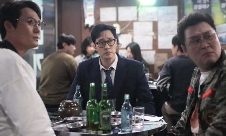 سو جي سوب و تشوي داي هون و يون كيونغ هو عملاء سابقون في النخبة تحولوا إلى آباء في مسلسل أكشن درامي جديد