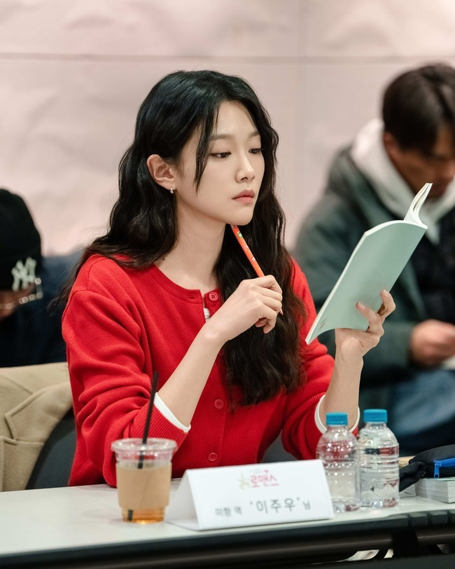 تم تأكيد عودة شين هاي سون و نا إن وو للعمل معاً في المسلسل الكوميدي الرومانسي الجديد "ساعة الحب - Love O'Clock" تم تأكيد عودة شين هاي سون و نا إن وو للعمل معاً في المسلسل الكوميدي الرومانسي الجديد "ساعة الحب - Love O'Clock"