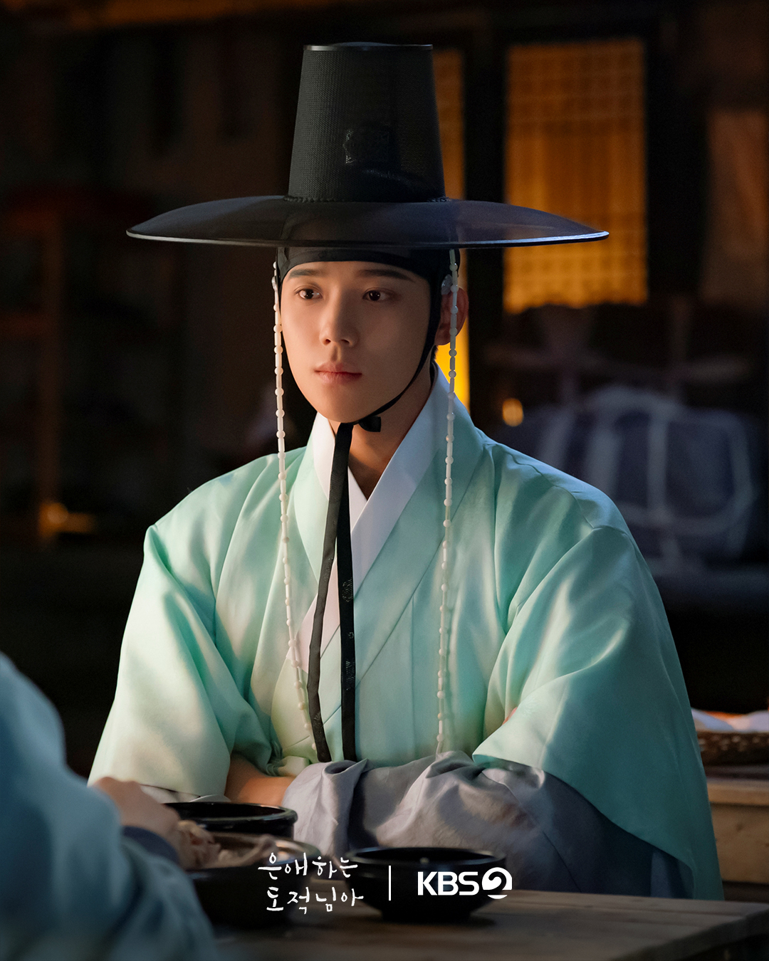 نام جي هيون تعتني بمون سانغ مين بعد إصابته بجروح خطيرة تهدد حياته في مسلسل "إلى لصتي الحبيبة - To My Beloved Thief" نام جي هيون تعتني بمون سانغ مين بعد إصابته بجروح خطيرة تهدد حياته في مسلسل "إلى لصتي الحبيبة - To My Beloved Thief"