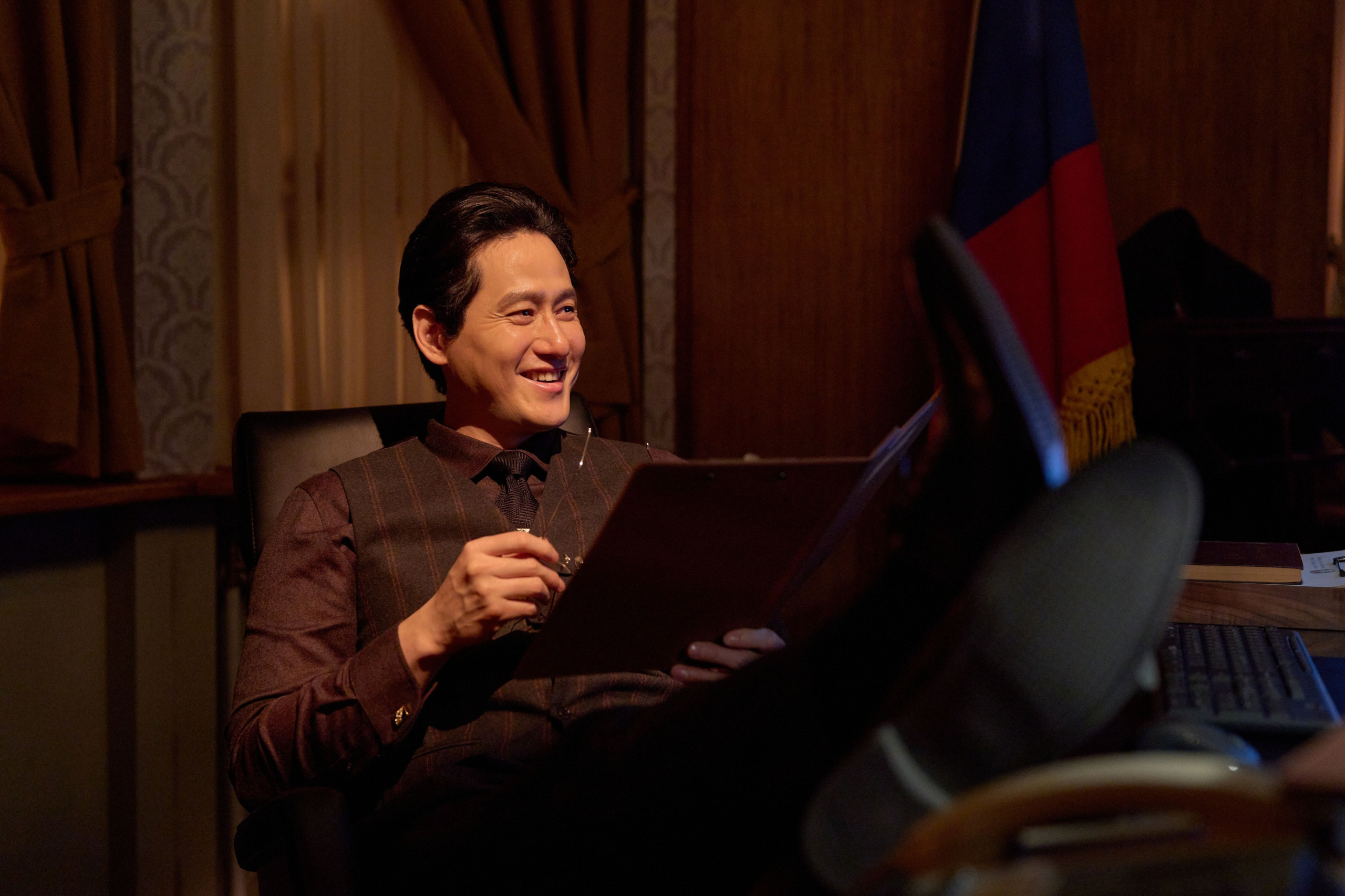 نجوم فيلم "ذكاء بشري - HUMINT" يجسدون الطاقة الحيوية التي تنبض بها مواقع التصوير خلف أحداث مليئة بالتوتر