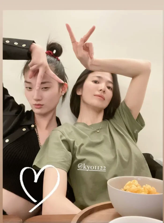 هل استمتعت سونغ هاي كيو بموعد غرامي آخر مع شخص يصغرها بخمسة عشر عاماً؟