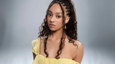 أبدى مستخدمو الإنترنت الكوريون ردود فعل متباينة على قرار مانون عضوة فرقة كاتساي بالتوقف عن العمل لفترة غير محددة: "ربما لا ترغب في البقاء ضمن الفرقة بعد الآن"