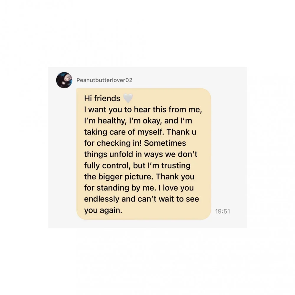 أبدى مستخدمو الإنترنت الكوريون ردود فعل متباينة على قرار مانون عضوة فرقة كاتساي بالتوقف عن العمل لفترة غير محددة: "ربما لا ترغب في البقاء ضمن الفرقة بعد الآن" أبدى مستخدمو الإنترنت الكوريون ردود فعل متباينة على قرار مانون عضوة فرقة كاتساي بالتوقف عن العمل لفترة غير محددة: "ربما لا ترغب في البقاء ضمن الفرقة بعد الآن"