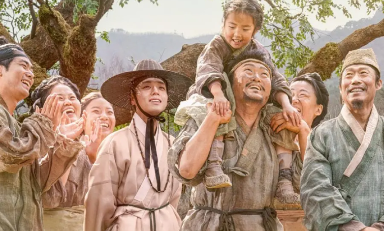 فيلم "حارس الملك - The King’s Warden" يتجاوز 12 مليون مشاهد ويتفوق على فيلم "إكسهوما - Exhuma" في قائمة أعلى إيرادات شباك التذاكر في تاريخ السينما الكورية