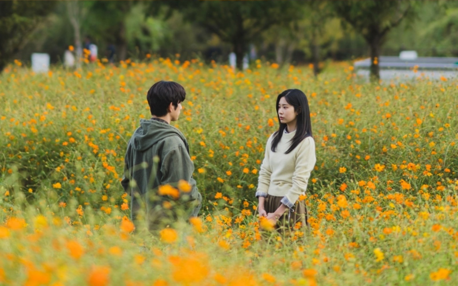 يفصل بين بارك جينيونغ و كيم مين جو أحداث غير متوقعة في مسلسل "ما زال متألقاً - Still Shining" يفصل بين بارك جينيونغ و كيم مين جو أحداث غير متوقعة في مسلسل "ما زال متألقاً - Still Shining"