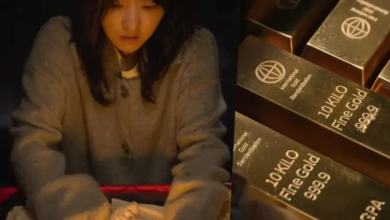 شاهد: رغبة بارك بو يونغ تستيقظ بجانب سبائك الذهب التي تجدها بالصدفة في الإعلان التشويقي للدراما الجديدة "أرض الذهب - Gold Land" شاهد: رغبة بارك بو يونغ تستيقظ بجانب سبائك الذهب التي تجدها بالصدفة في الإعلان التشويقي للدراما الجديدة "أرض الذهب - Gold Land"