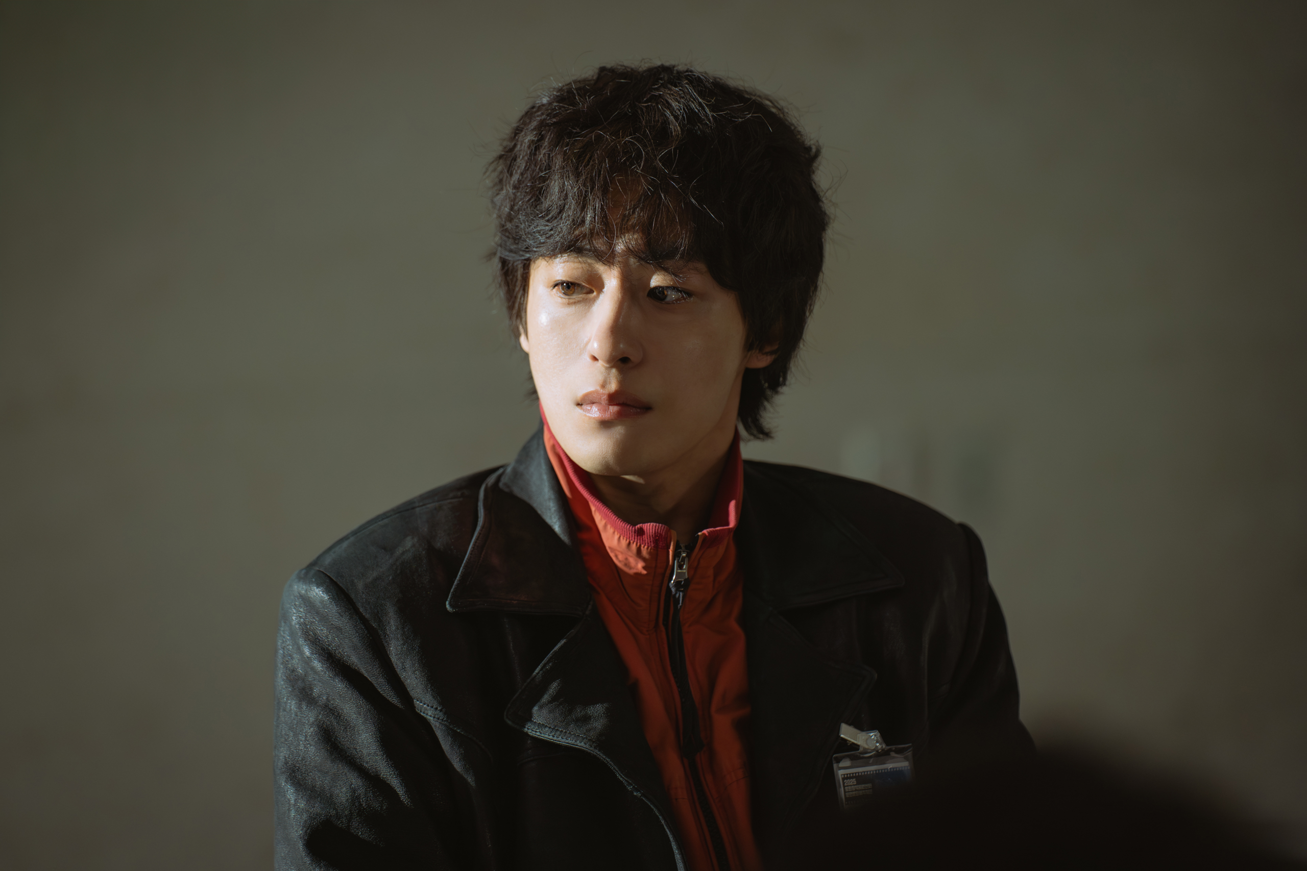 يكافح كو كيو هوان لإيجاد مكانه في العالم في مسلسل "كلنا نحاول هنا - We Are All Trying Here"