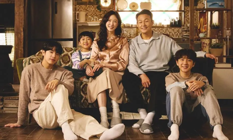 بارك سونغ وونغ و لي سو كيونغ و لي جين وو وغيرهم يجسدون صورة عائلة مثالية في ملصق الدراما الجديدة "حول حياتك إلى حياة صحية - Cabbage Your Life"