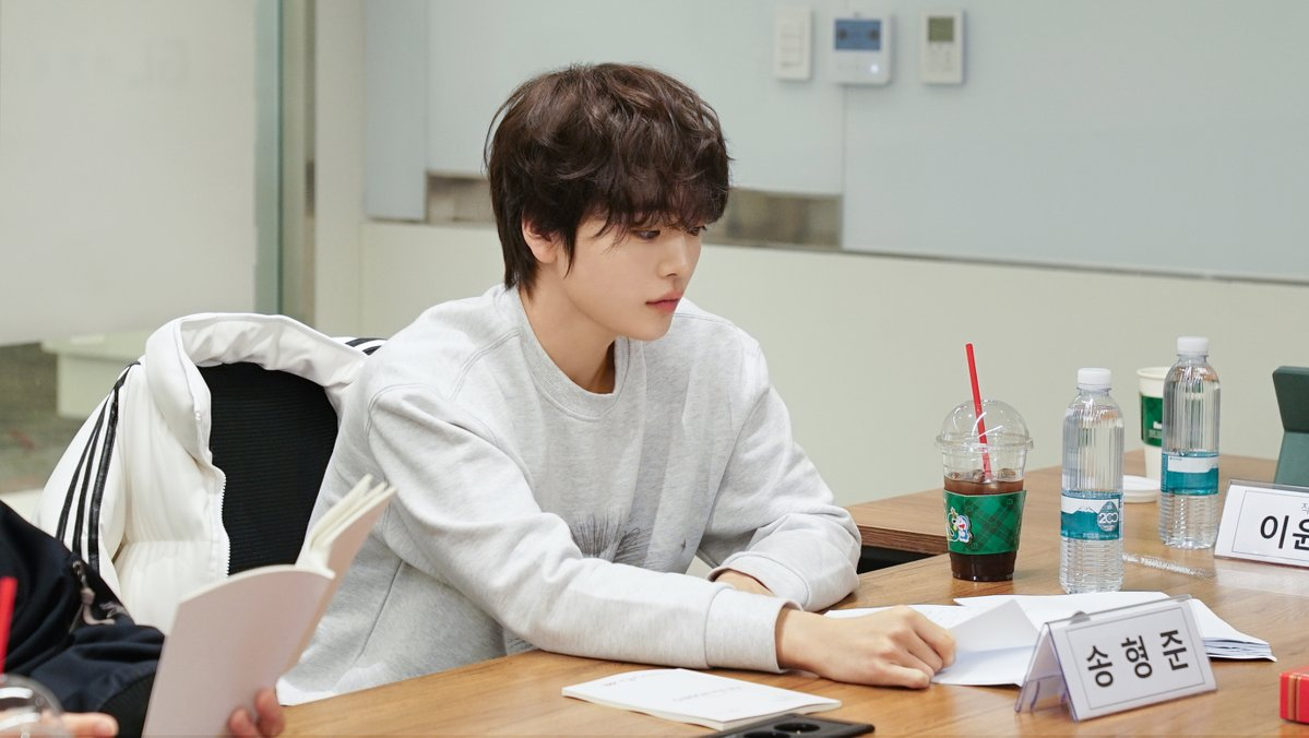 هيونغجون من فرقة CRAVITY سيخوض تجربته التمثيلية الأولى في دراما رومانسية كوميدية قصيرة