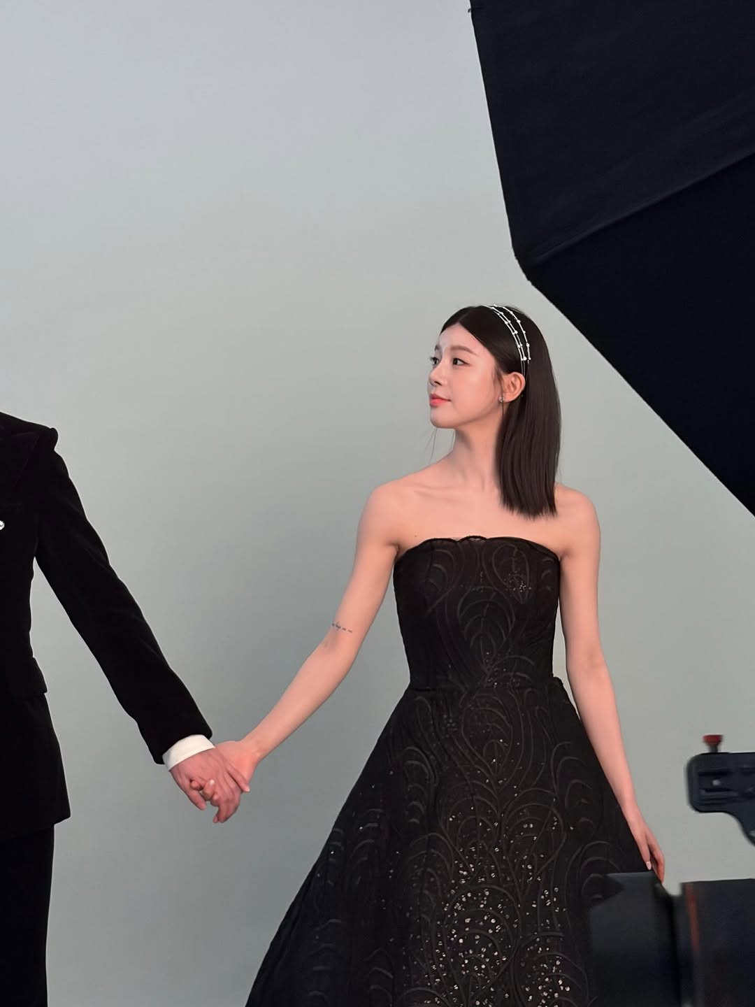 أعلن الثنائي Seo Min Hyung و Kong Sang Jeong، نجما برنامج "تبادل 3 - EXchange 3" زواجهما