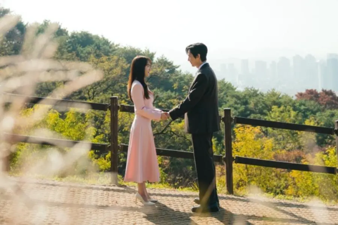 هان جي مين تزور متجرًا لمستلزمات الزفاف في الحلقة الأخيرة من مسلسل هان جي مين تزور متجرًا لمستلزمات الزفاف في الحلقة الأخيرة من مسلسل