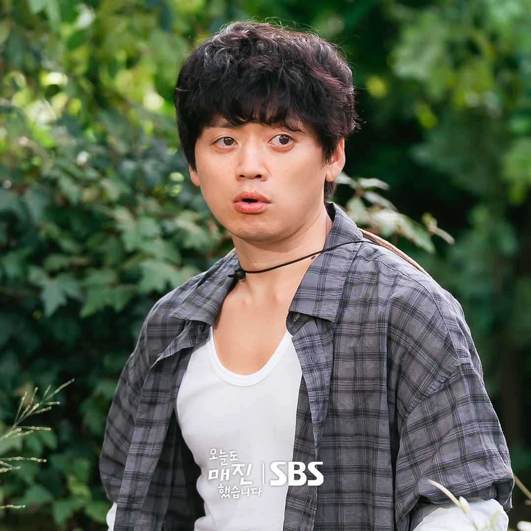 غو دو شيم و يون بيونغ هي والمزيد يشكلون نظام دعم قوي حول آهن هيو سوب و تشي وون بين في "نفدت الكمية منك - Sold Out On You"