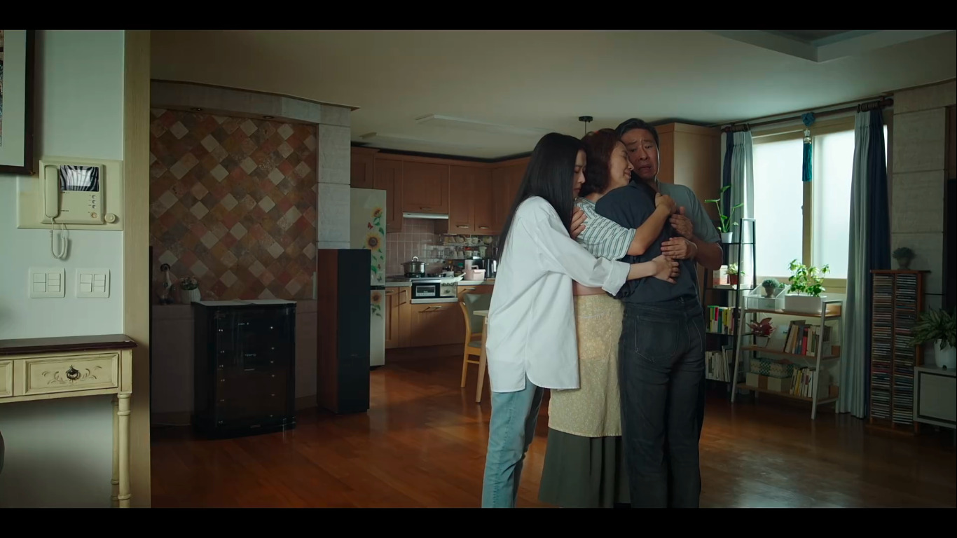 3 مواقف دعم فيها إيسوم و يو يون سيوك بعضهما البعض في الحلقتين 9 و 10 من مسلسل "المحامي الشبح - Phantom Lawyer"