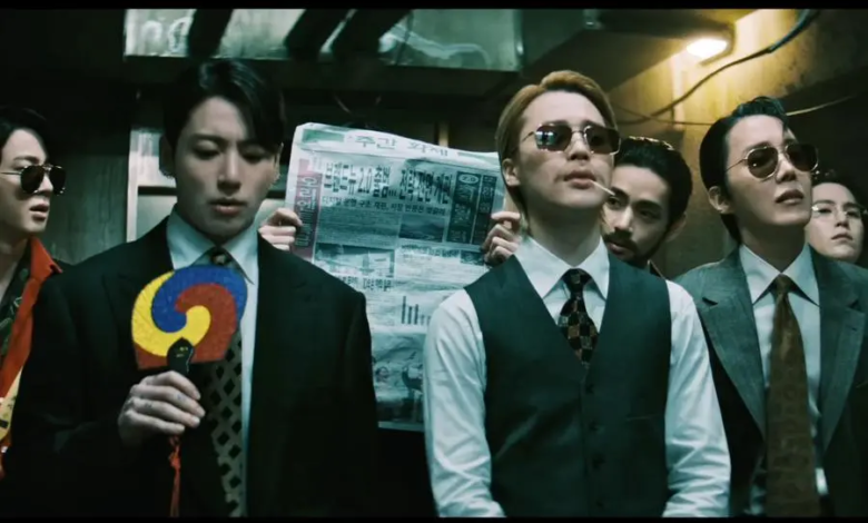 شاهد: فرقة BTS تُجري تحولاتٍ مُضحكة في فيديو كليب أغنية "2.0" المُستوحى من فيلم "Oldboy" شاهد: فرقة BTS تُجري تحولاتٍ مُضحكة في فيديو كليب أغنية "2.0" المُستوحى من فيلم "Oldboy"