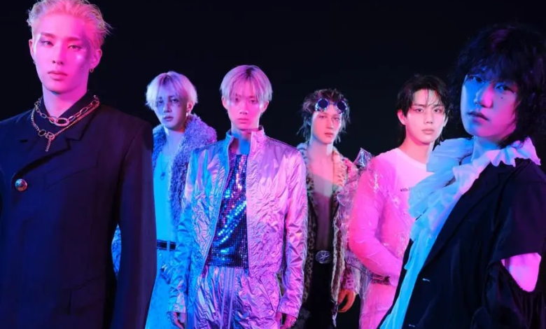 أصبح ألبوم "UNIQUE" لفرقة P1Harmony أول ألبوم لهم يقضي أسبوعين ضمن قائمة أفضل 150 ألبومًا في تصنيف Billboard 200