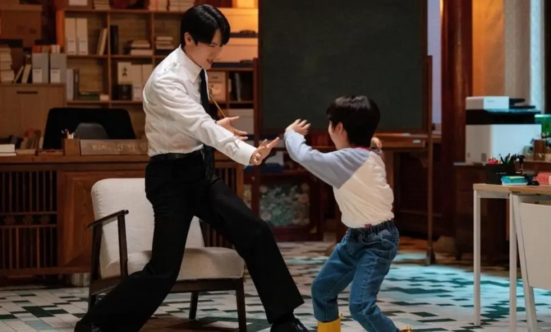 يو يون سيوك مسكون بروح طفل صغير في مسلسل "المحامي الشبح - Phantom Lawyer"