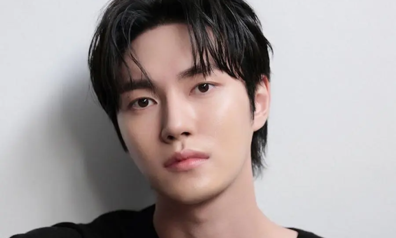 لي تاي ري يعلن زواجه