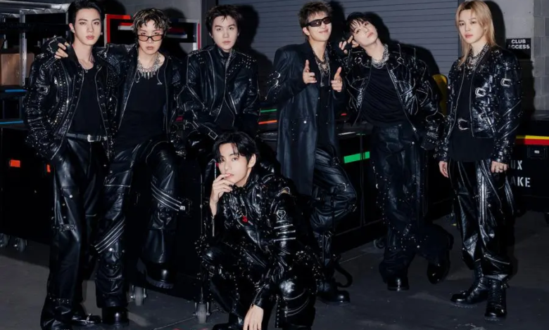 أغنية "SWIM" لفرقة BTS تتصدر قائمة Billboard لأكثر الأغاني شعبية على الراديو وتتصدر قائمة Global 200 للأسبوع الرابع على التوالي